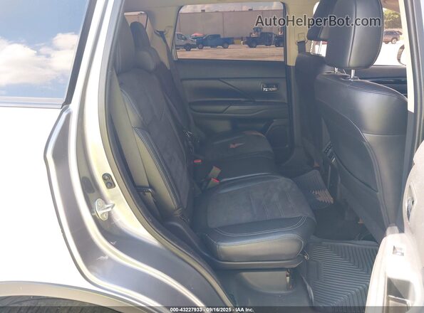 JA4AZ3A36LZ044504 2020 MITSUBISHI OUTLANDER Gray VIN კოდის სტიკერის ხედი