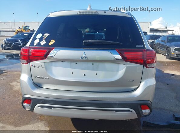 JA4AZ3A37LZ024830 2020 MITSUBISHI OUTLANDER Silver 