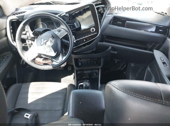 JA4AZ3A38LZ044519 2020 MITSUBISHI OUTLANDER Gray Вид салону спереду