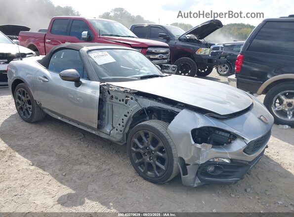 JC1NFAEK2H0117981 2017 FIAT 124 SPIDER Silver Սալոնի հետևի տեսք