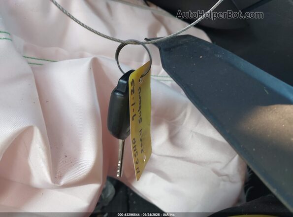 JF1GUABC6R8384581 2024 SUBARU IMPREZA Silver Առջևի վահանակի տեսք