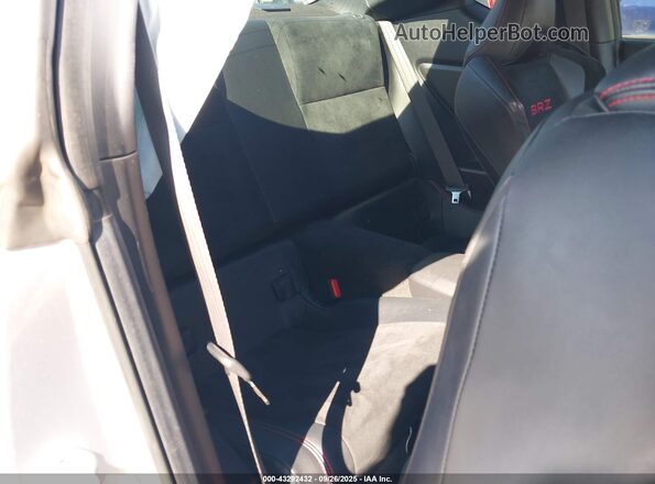 JF1ZCAC11K9601706 2019 SUBARU BRZ Silver VIN կոդի պիտակի տեսք
