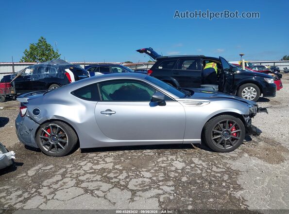 JF1ZCAC11K9601706 2019 SUBARU BRZ Silver Սալոնի 360 աստիճան տեսք