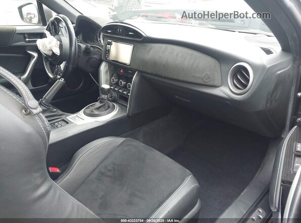 JF1ZNAE10K8700529 2019 TOYOTA 86 Gray Вид салону спереду