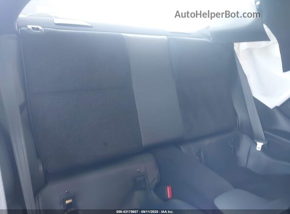 JF1ZNBE10R9760529 2024 TOYOTA GR86 Black Widok naklejki z numerem VIN