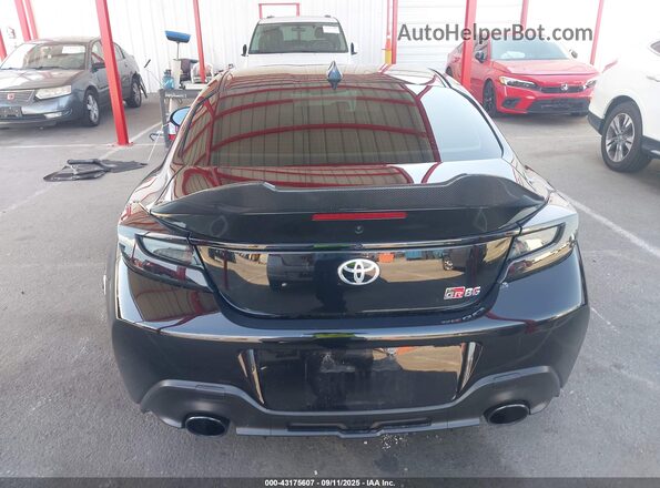 JF1ZNBE10R9760529 2024 TOYOTA GR86 Black 