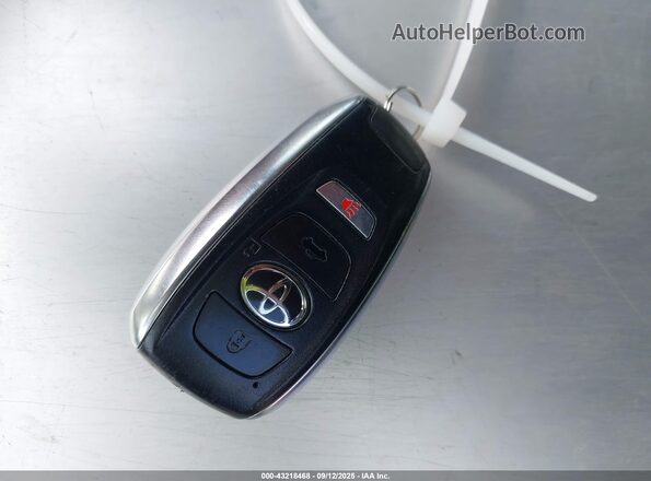 JF1ZNBF17P8761999 2023 TOYOTA GR86 Red Vista del salpicadero