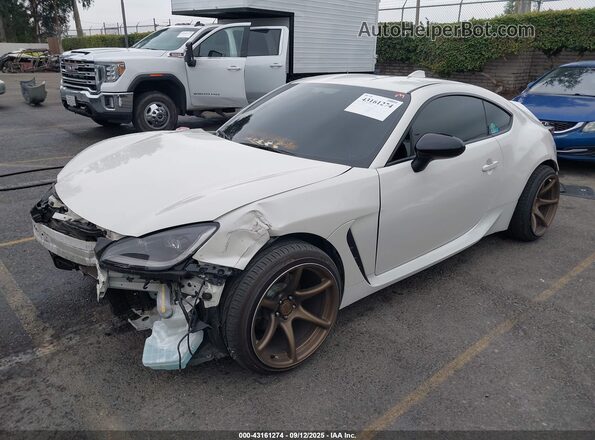 JF1ZNBF1XP8764119 2023 TOYOTA GR86 White 