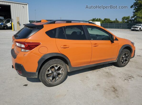 JF2GTADC2JH315192 2018 SUBARU CROSSTREK Orange 
