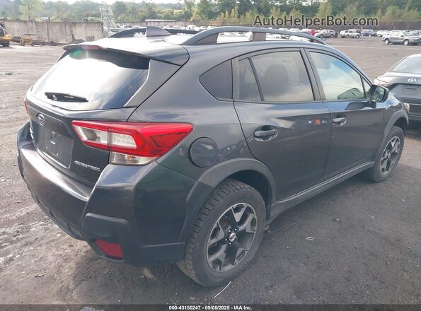 JF2GTADC8JH310241 2018 SUBARU CROSSTREK Gray 