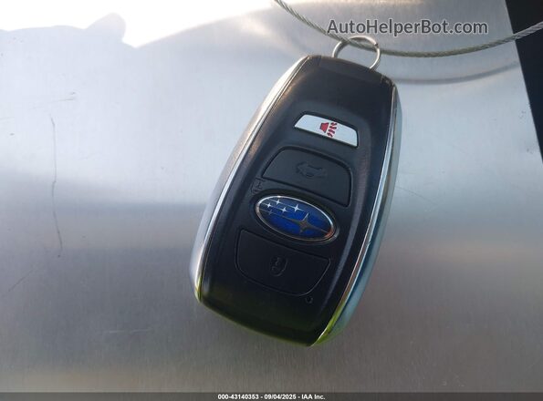 JF2GTAEC8N8235612 2022 SUBARU CROSSTREK Серый Вид панели приборов