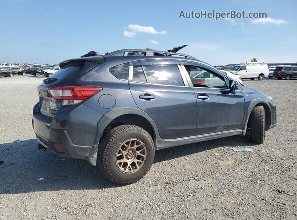 JF2GTAJC3J8237736 2018 SUBARU CROSSTREK Gray 