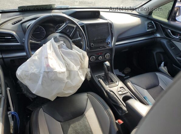 JF2GTAJC3J8237736 2018 SUBARU CROSSTREK Gray 