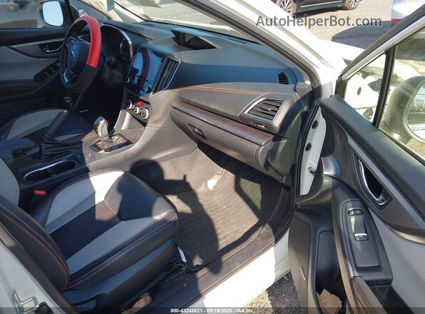 JF2GTHNC0M8207360 2021 SUBARU CROSSTREK Белый Вид салона спереди