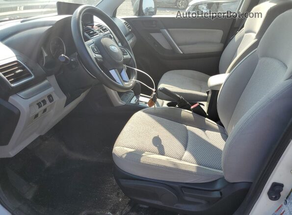JF2SJABC6JH563822 2018 SUBARU FORESTER 2.5 White 
