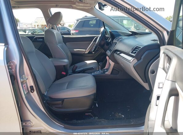JF2SJAJC2JH449477 2018 SUBARU FORESTER 2.5 Silver 