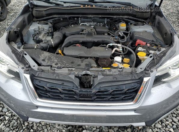 JF2SJAWC3JH538144 2018 SUBARU FORESTER 2.5I TO Серебряный 