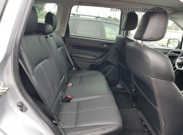JF2SJAWC3JH538144 2018 SUBARU FORESTER 2.5I TO Серебряный 