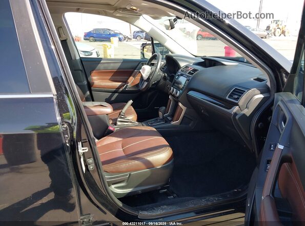 JF2SJAWCXHH565187 2017 SUBARU FORESTER 2.5I TO Черный Вид салона спереди