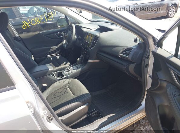JF2SKADC9MH429711 2021 SUBARU FORESTER Серебряный Вид салона спереди