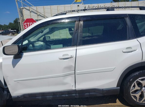 JF2SKAJC1LH537467 2020 SUBARU FORESTER White 