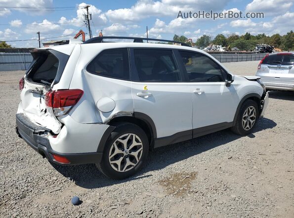 JF2SKAJC4MH442953 2021 SUBARU FORESTER White 