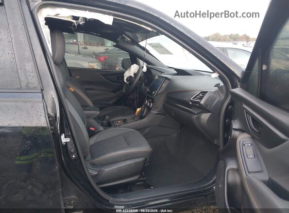 JF2SKAJC9RH521056 2024 SUBARU FORESTER Black Widok wnętrza z przodu