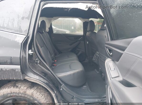 JF2SKAJC9RH521056 2024 SUBARU FORESTER Black Widok naklejki z numerem VIN