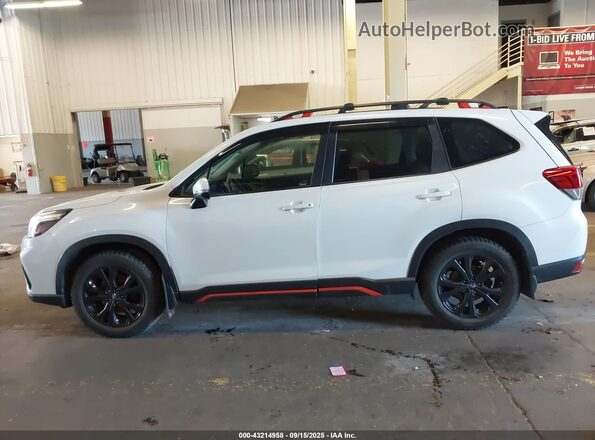 JF2SKALC3LH408465 2020 SUBARU FORESTER White Սալոնի հետևի տեսք
