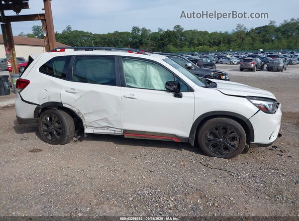 JF2SKALC5LH606741 2020 SUBARU FORESTER White Սալոնի հետևի տեսք