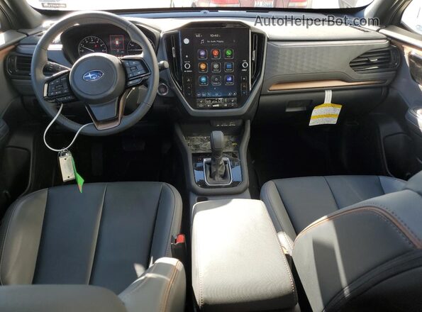 JF2SLDHC9SH555590 2025 SUBARU FORESTER Silver 
