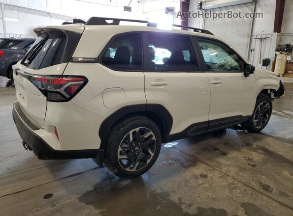 JF2SLDNC4SH540399 2025 SUBARU FORESTER White 