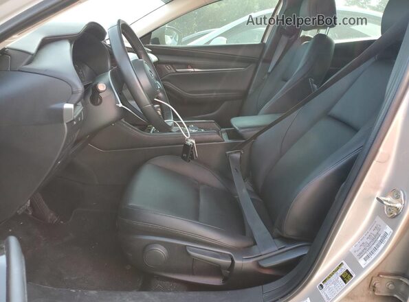 JM1BPABM6S1763888 2025 MAZDA 3 Gold Вид салону спереду