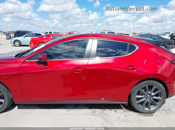 JM1BPAKM6P1604733 2023 MAZDA 3 Red Vista interior de 360 grados