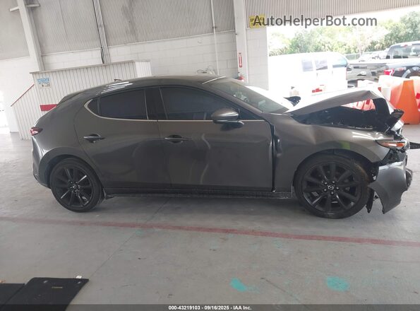 JM1BPAML3M1310609 2021 MAZDA 3 Gray Widok wnętrza z tyłu
