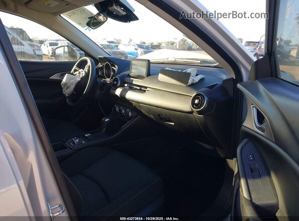 JM1DKDB77M1515168 2021 MAZDA CX-3 Gray Вид салону спереду