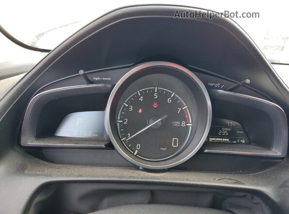 JM1DKFD70J0318272 2018 MAZDA CX-3 Серый 