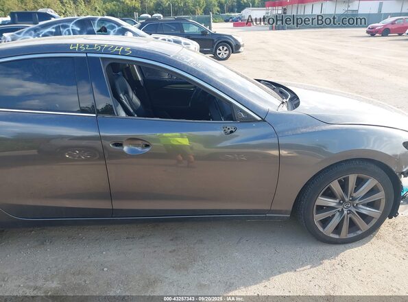 JM1GL1VM3J1320156 2018 MAZDA 6 Gray 
