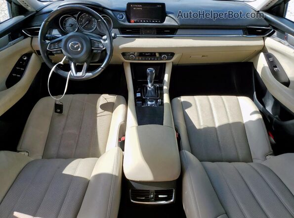 JM1GL1VM5M1603713 2021 MAZDA 6 White Vista del salpicadero