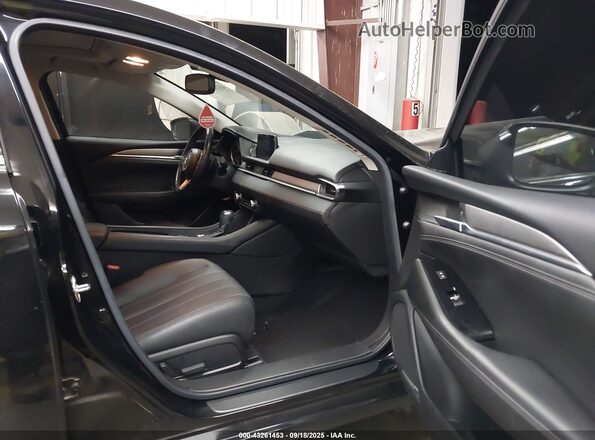 JM1GL1WY2M1613567 2021 MAZDA 6 Black Front interior view