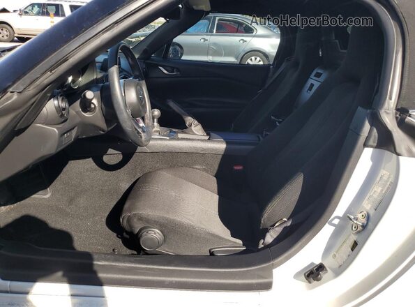 JM1NDAB70G0119378 2016 MAZDA MX-5 Белый Вид салона спереди