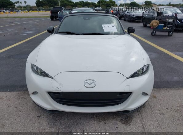 JM1NDAB77M0451927 2021 MAZDA MX-5 MIATA White ხელსაწყოთა პანელის ხედი