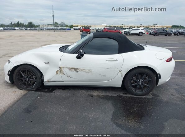 JM1NDAB77M0451927 2021 MAZDA MX-5 MIATA White სალონის 360-გრადუსიანი ხედი