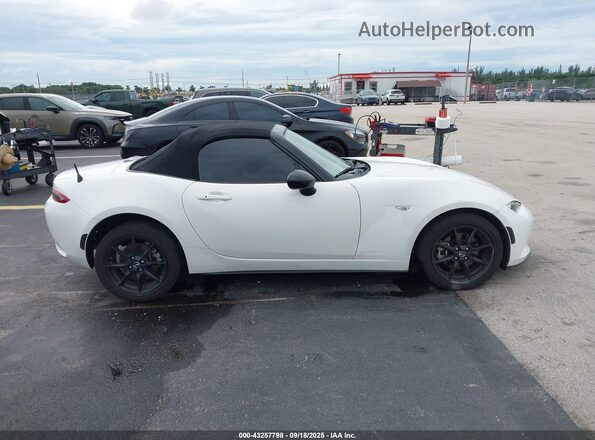 JM1NDAB77M0451927 2021 MAZDA MX-5 MIATA White უკანა სალონის ხედი