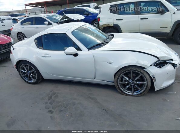JM1NDAM77P0550460 2023 MAZDA MX-5 MIATA RF Белый Вид задней части салона