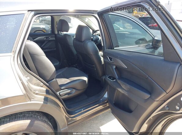 JM3TCBCY1P0647669 2023 MAZDA CX-9 Gray VIN կոդի պիտակի տեսք