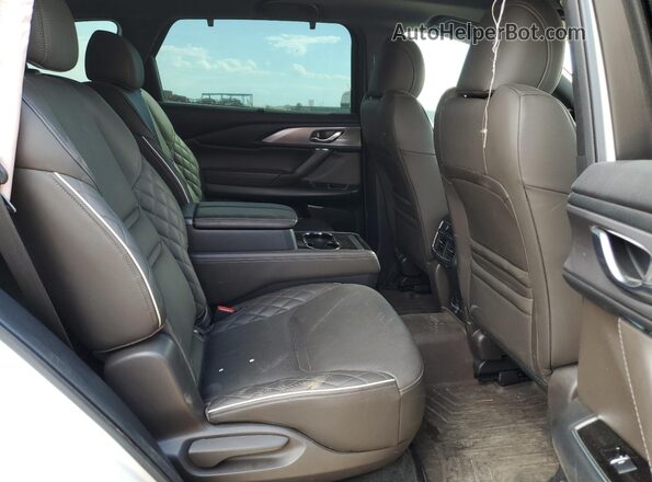 JM3TCBEYXM0534019 2021 MAZDA CX-9 White Widok wnętrza z tyłu