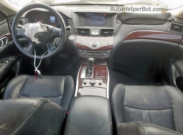 JN1BY1AP8GM220883 2016 INFINITI Q70 Silver 