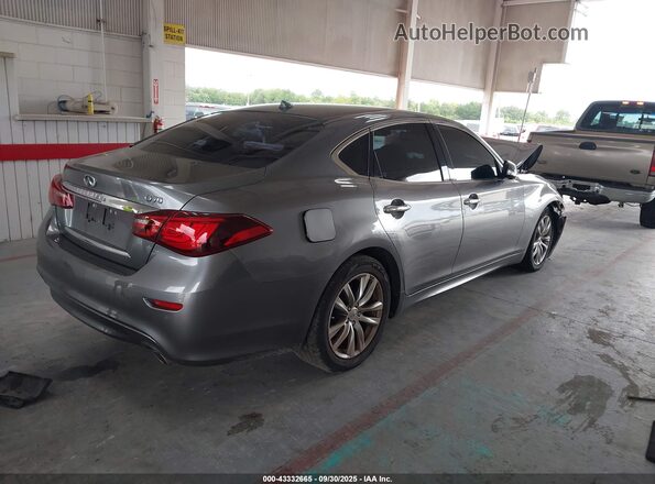 JN1BY1AP8JM180151 2018 INFINITI Q70 Gray უკანა მარჯვენა