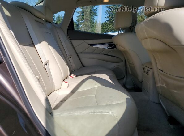 JN1BY1ARXJM220134 2018 INFINITI Q70 Brown Հետևի նստատեղերի տեսք